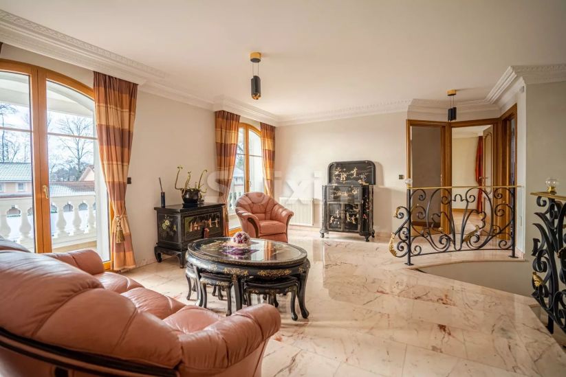 casa 8 Quartos para venda sobre Prévessin-Moëns (01280) Venda Casa Prévessin-Moëns 8 Quartos 275 m²