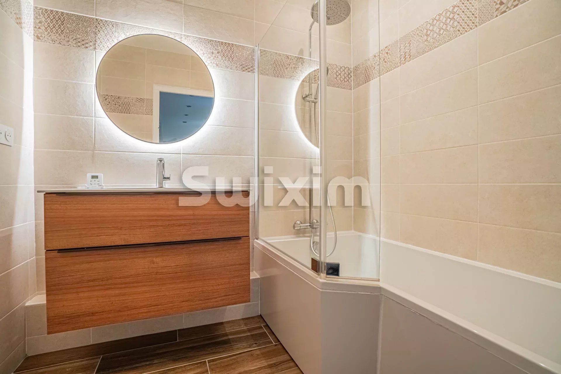 appartamento 4 Camere in vendita su Divonne-les-Bains (01220)