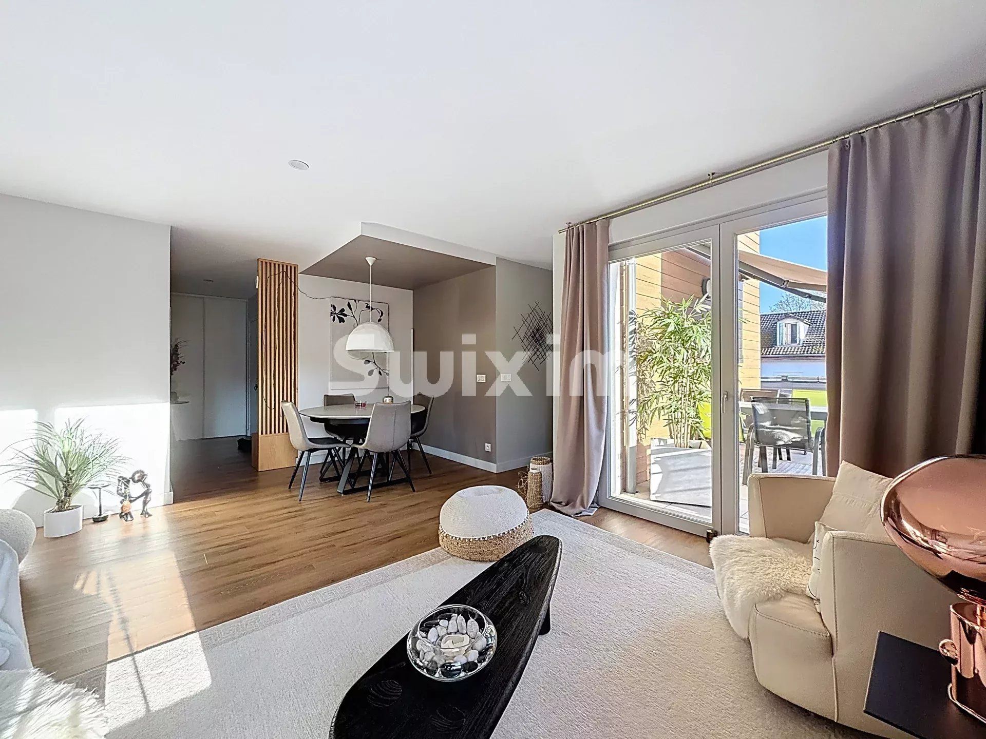 apartment 4 Rooms for sale on Divonne-les-Bains (01220)