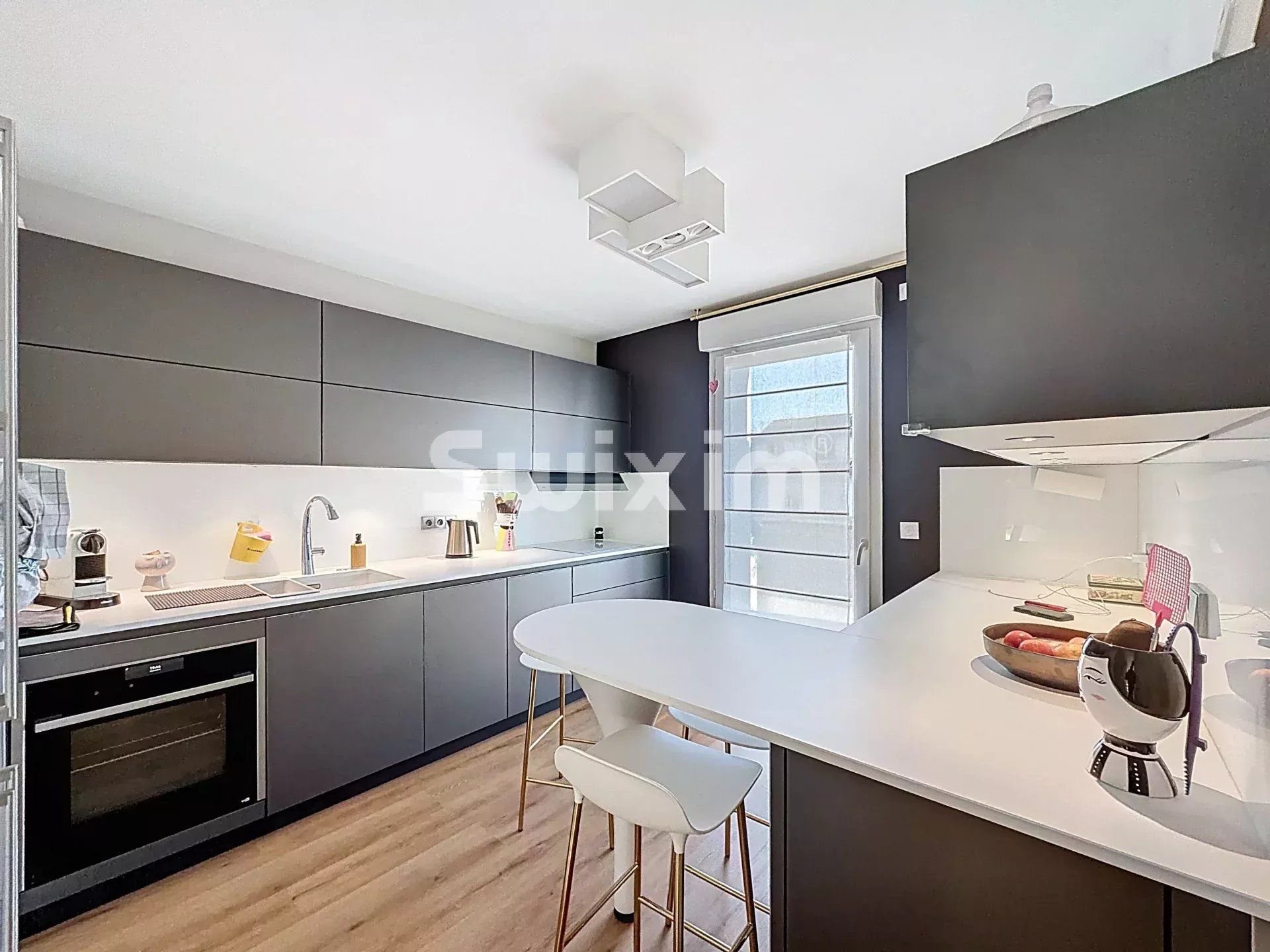 apartment 4 Rooms for sale on Divonne-les-Bains (01220)