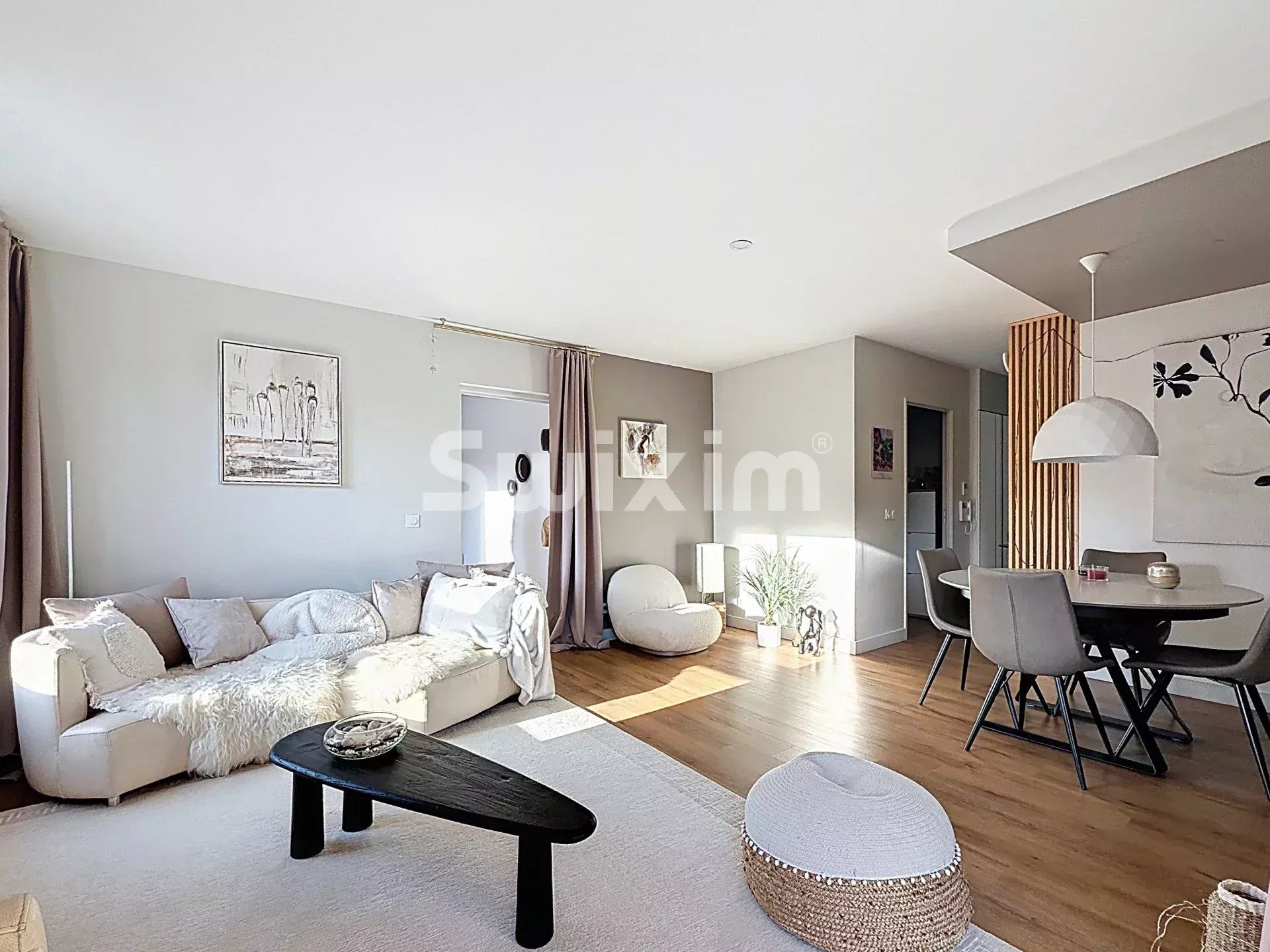 apartment 4 Rooms for sale on Divonne-les-Bains (01220)