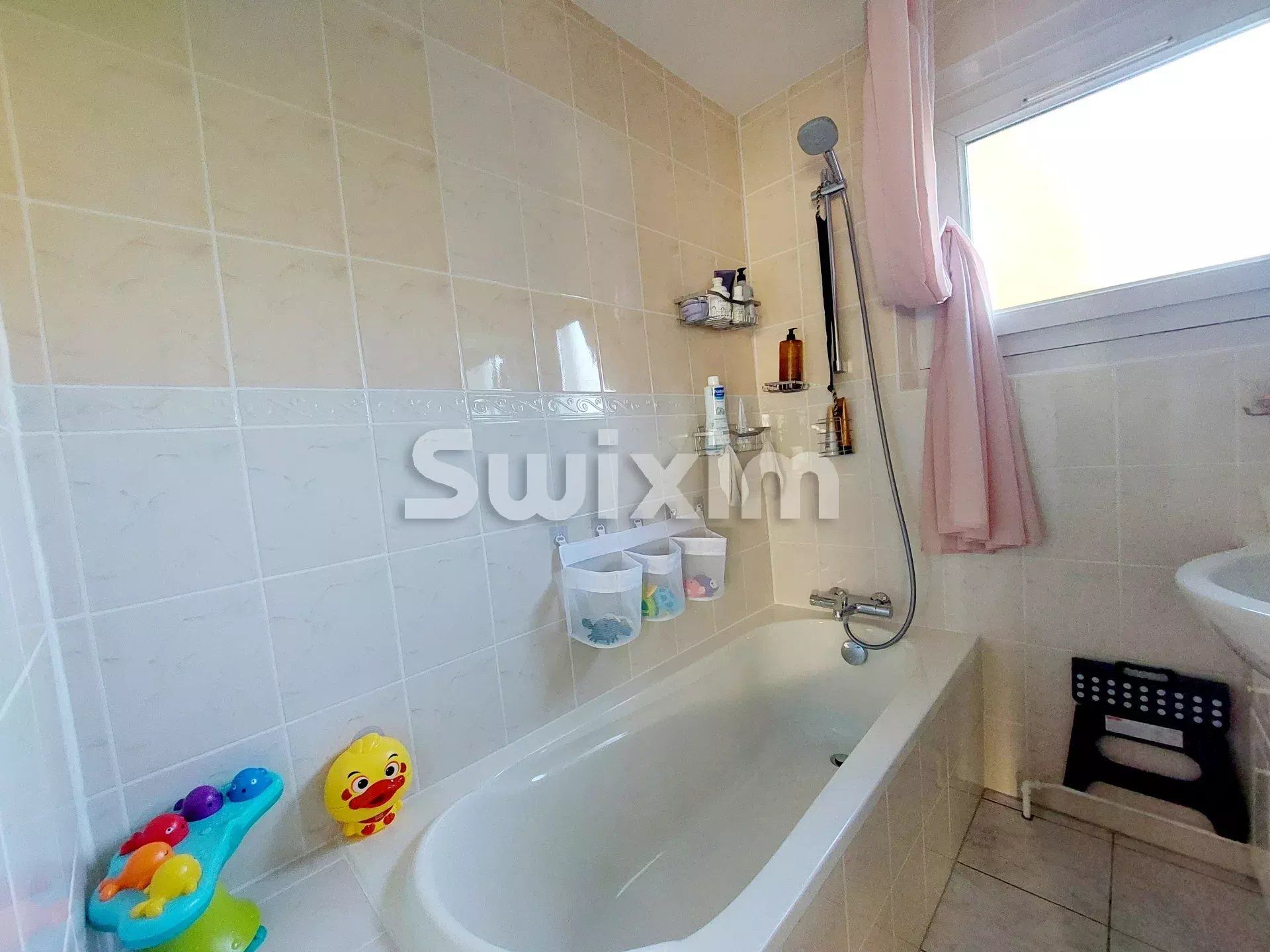 casa 5 Salas en venta en Prévessin-Moëns (01280)