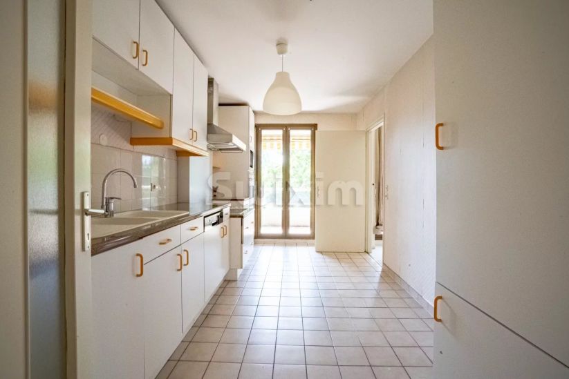 apartamento 4 Quartos para venda sobre Ferney-Voltaire (01210) Venda Apartamento Ferney-Voltaire 4 Quartos 121 m²
