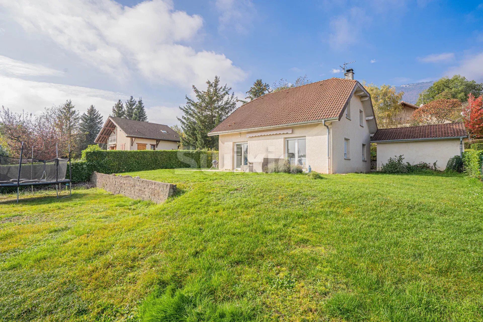 casa 6 Quartos para venda sobre Thoiry (01710)