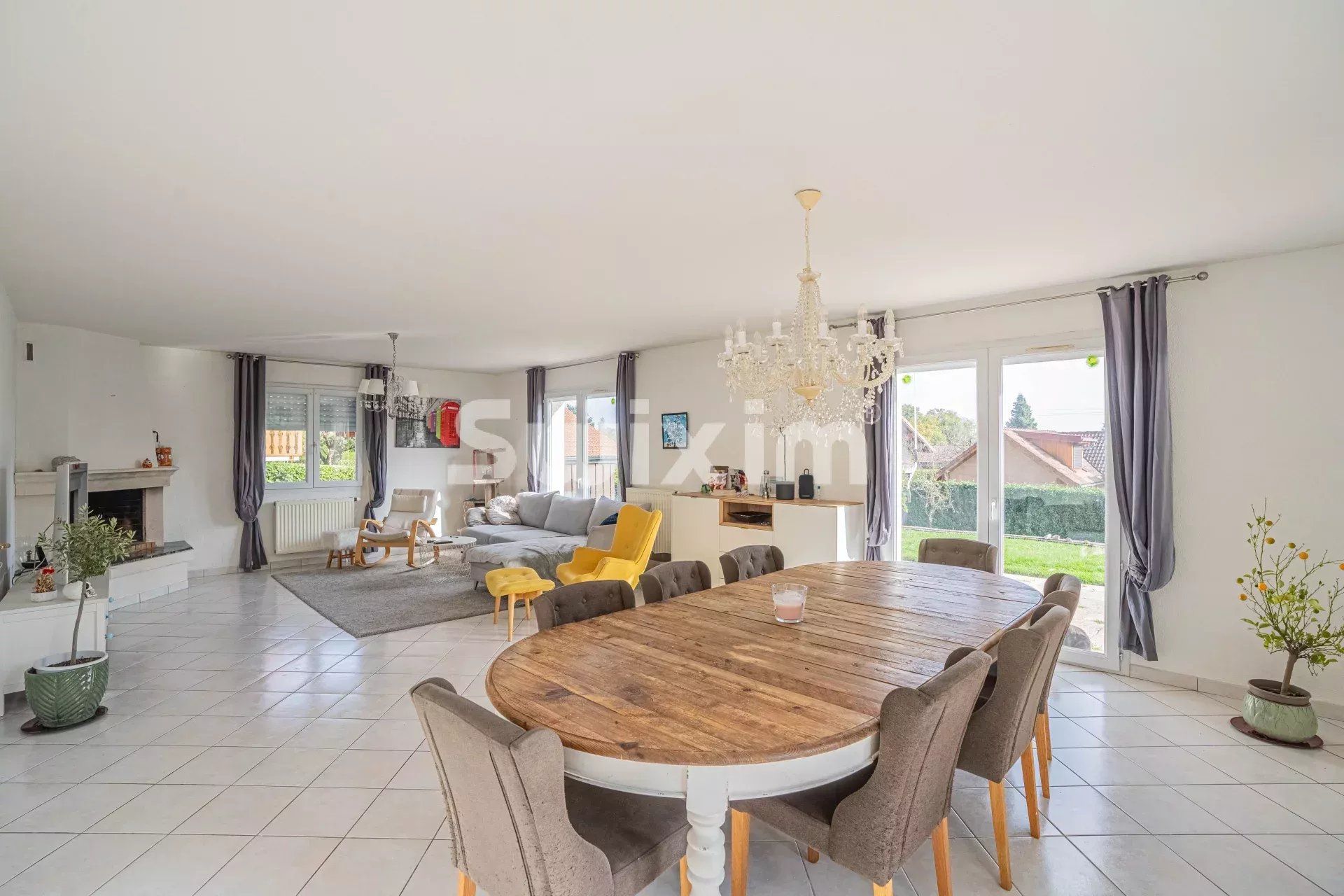 casa 6 Quartos para venda sobre Thoiry (01710)