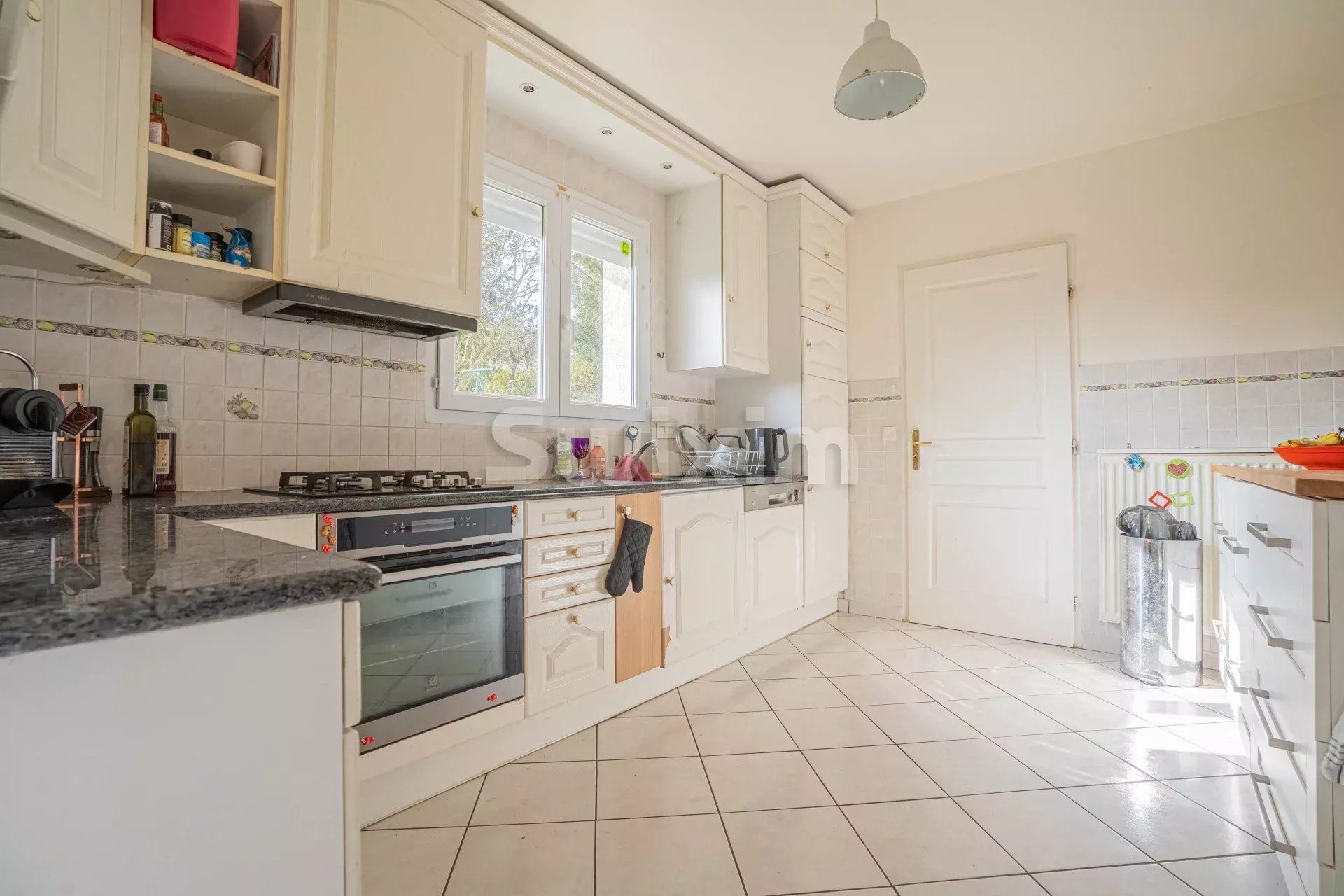 casa 6 Quartos para venda sobre Thoiry (01710)