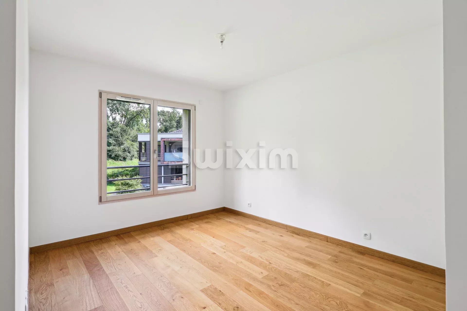 apartment 4 Rooms for sale on Divonne-les-Bains (01220)