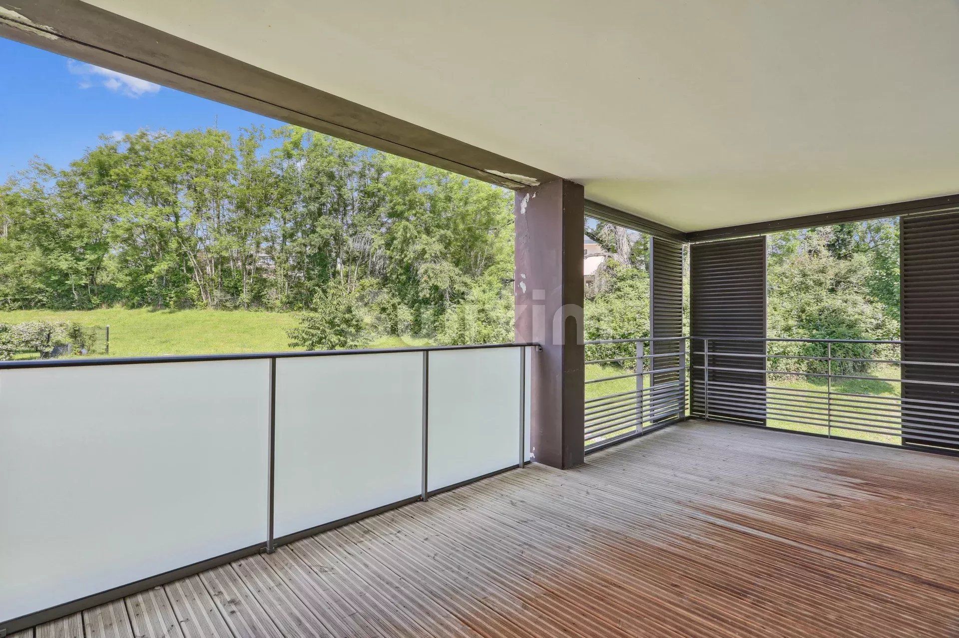 apartment 4 Rooms for sale on Divonne-les-Bains (01220)