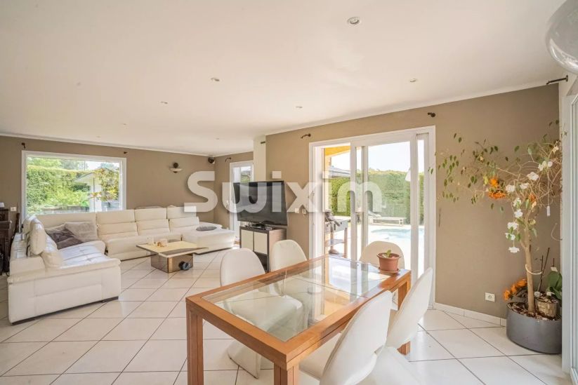 Vente Maison Échenevex 7&nbsp;Pièces 256&nbsp;m²