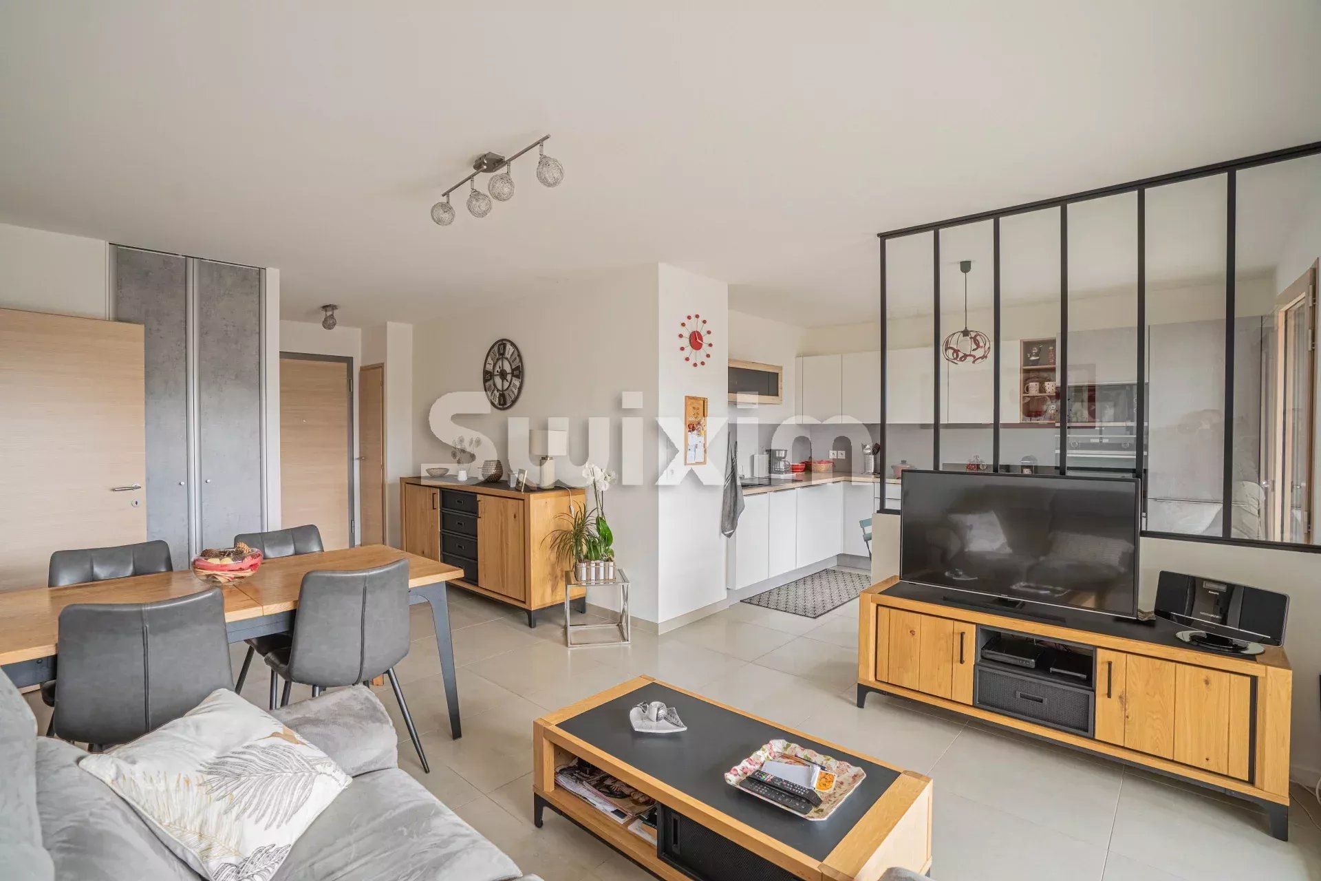 appartamento 3 Camere in vendita su Divonne-les-Bains (01220)