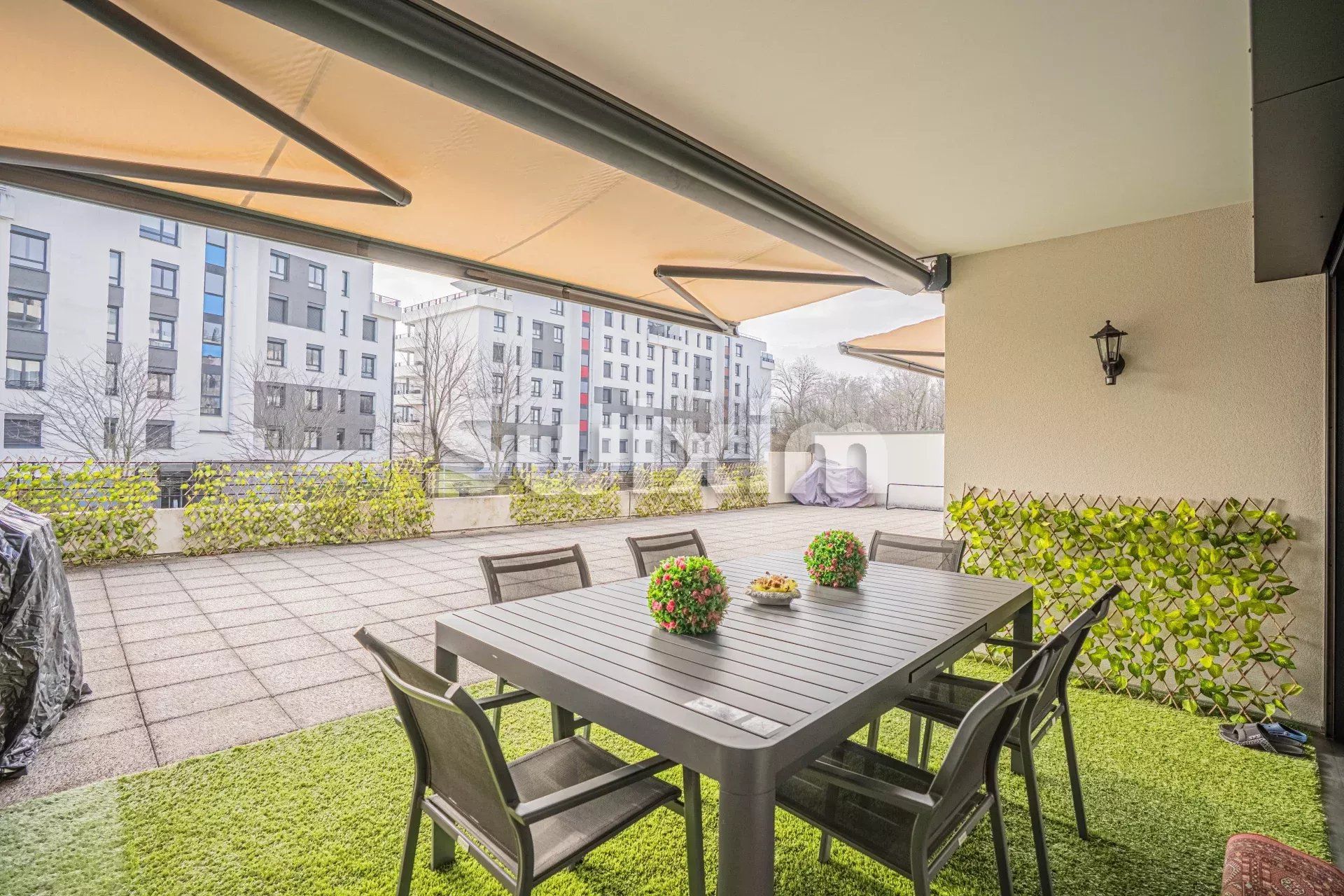 appartement 6 Pièces en vente sur Saint-Genis-Pouilly (01630)