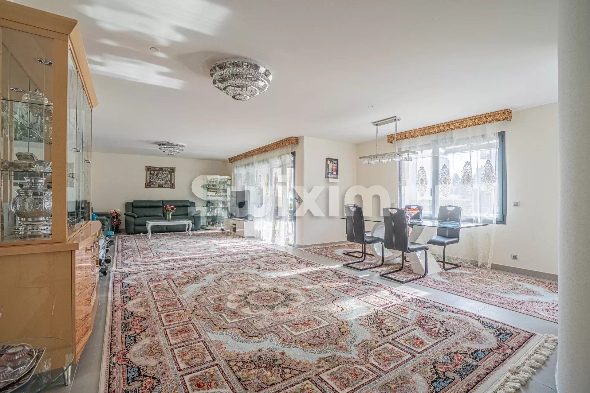 appartement 6 Pièces en vente sur Saint-Genis-Pouilly (01630)