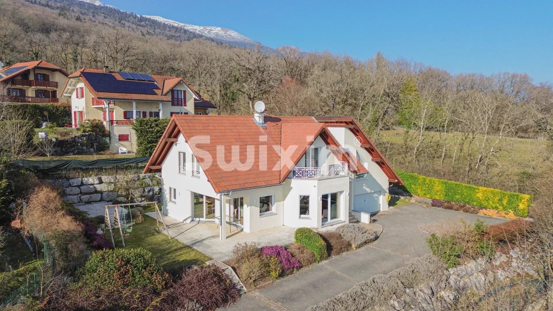 casa 8 Camere in vendita su Crozet (01170)