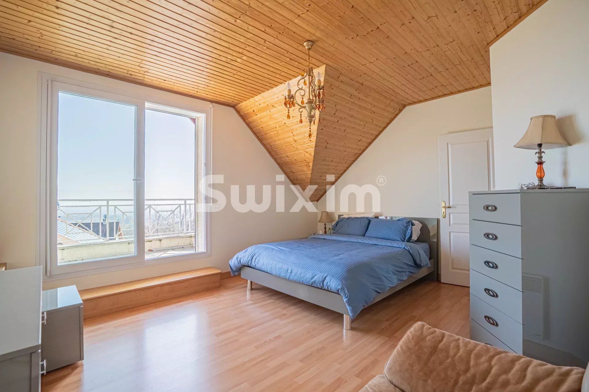 casa 8 Camere in vendita su Crozet (01170)