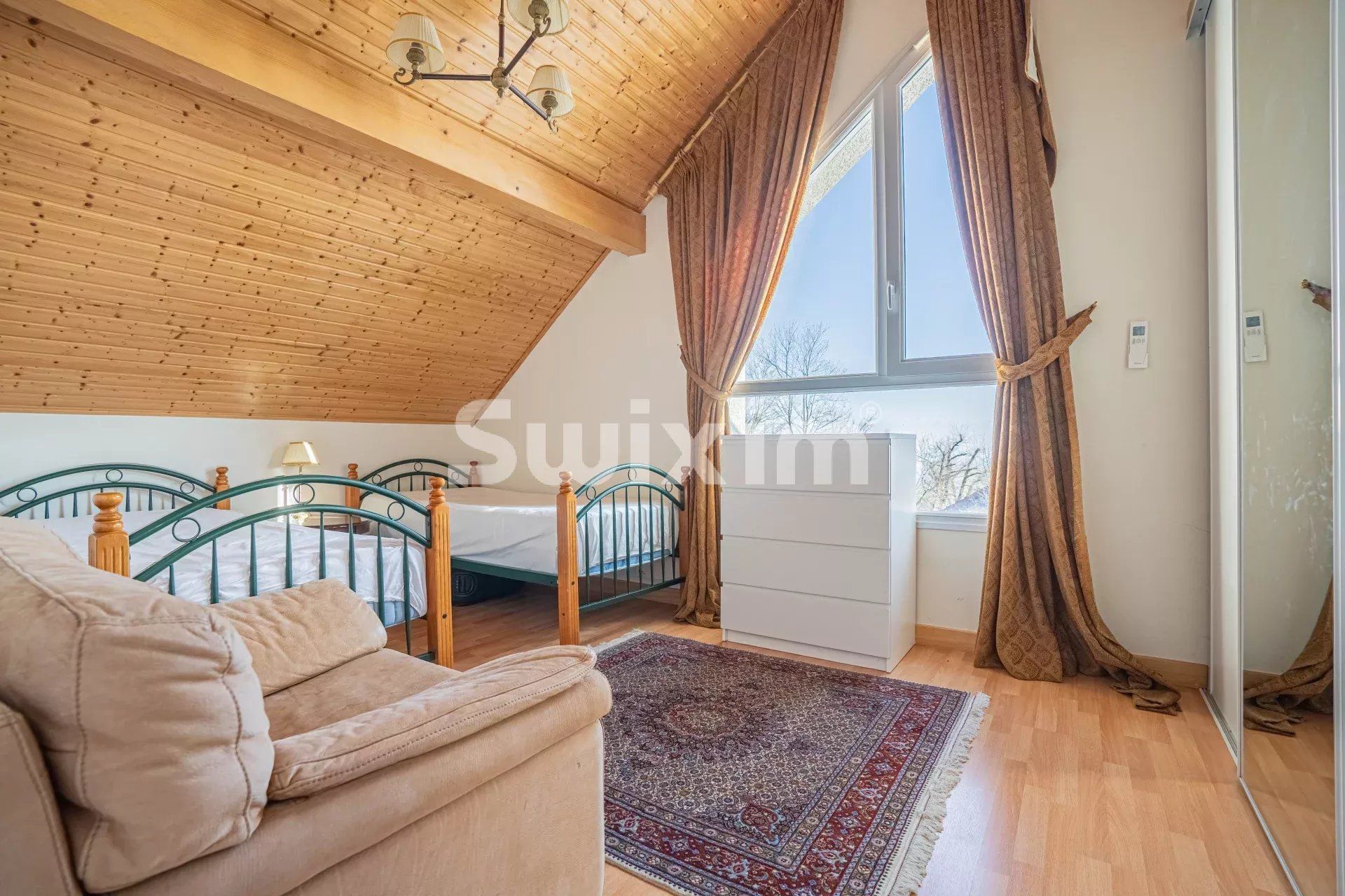 casa 8 Camere in vendita su Crozet (01170)