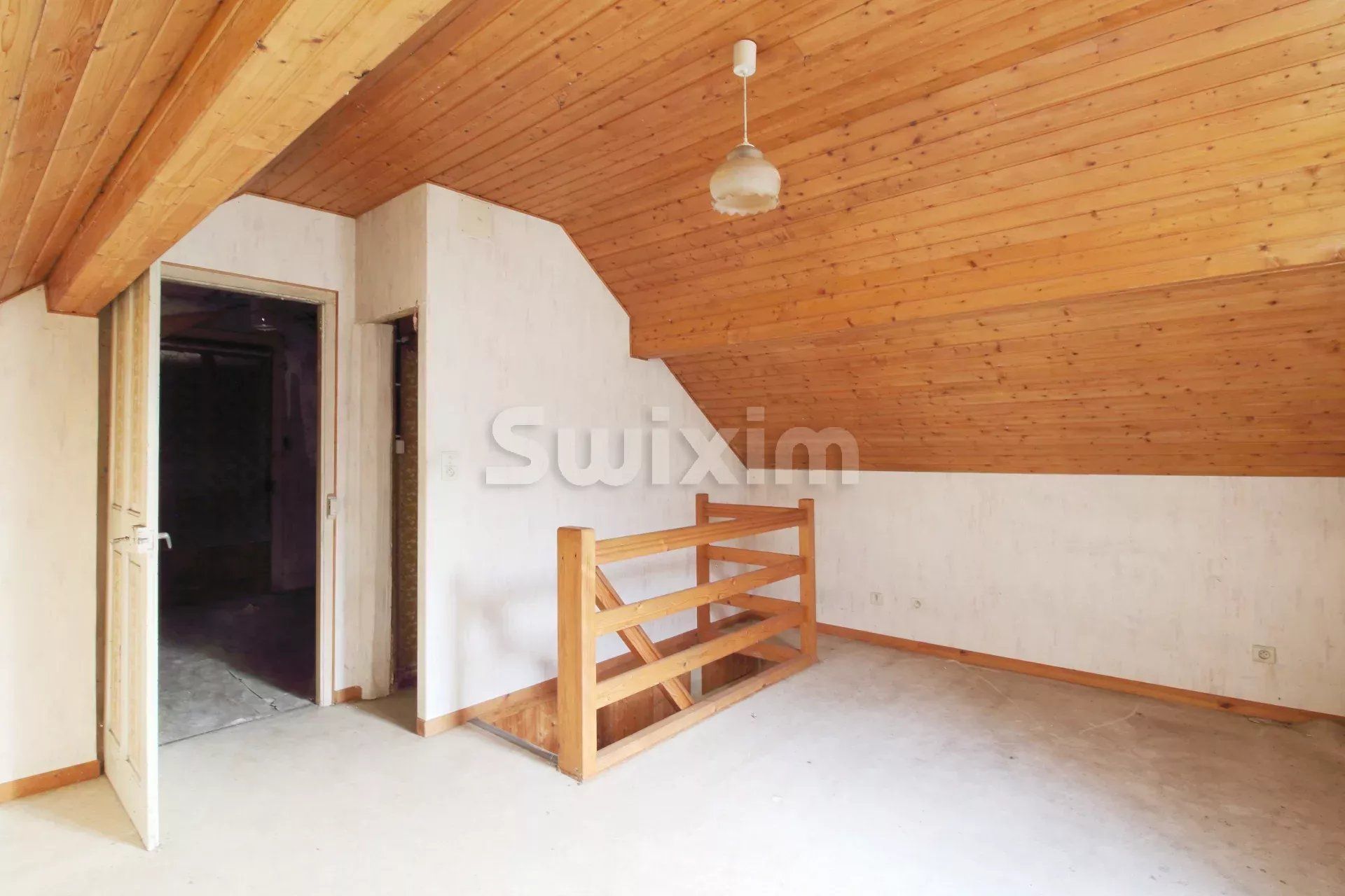 house 3 Rooms for sale on Saint-Hippolyte (25190)