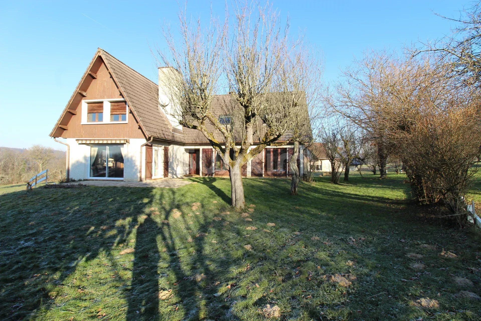 maison 8 Pièces en vente sur Saint-Maurice-Colombier (25260)