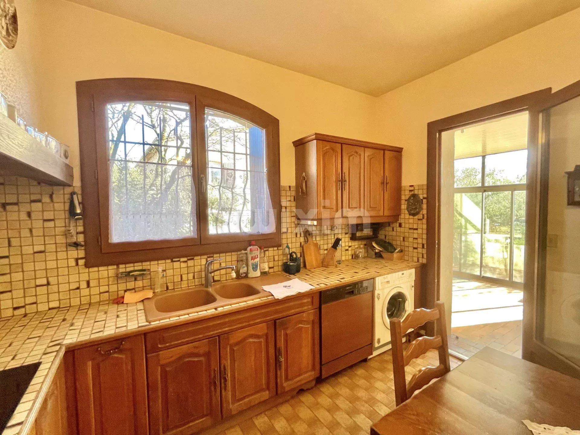 villa 6 Camere in vendita su Alès (30100)