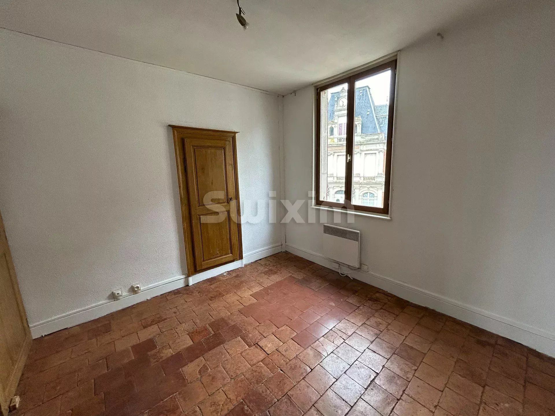 casa 4 Quartos para venda sobre Avallon (89200)