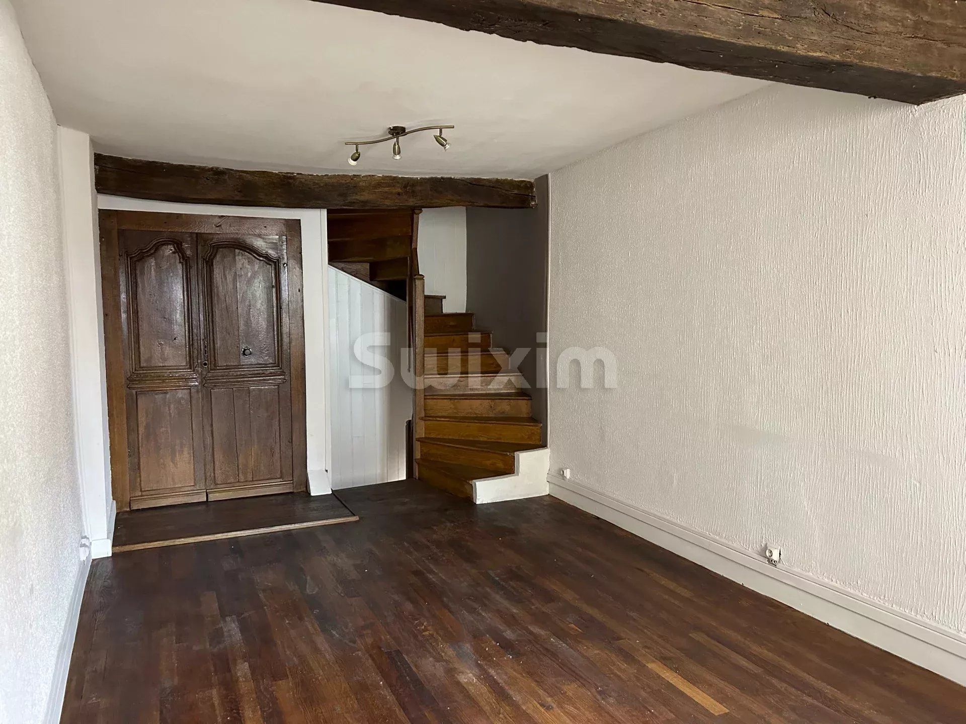 casa 4 Quartos para venda sobre Avallon (89200)