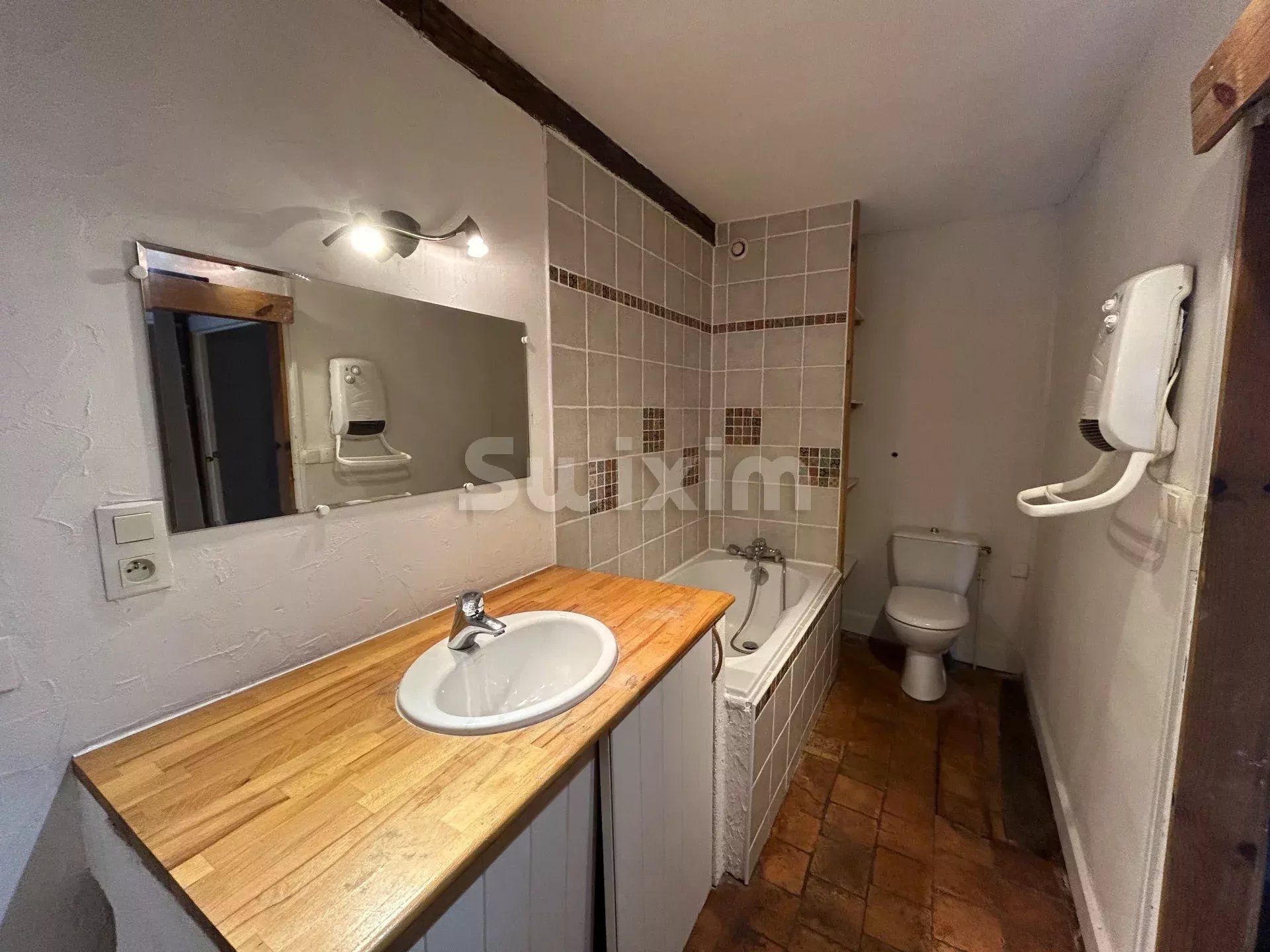 casa 4 Quartos para venda sobre Avallon (89200)