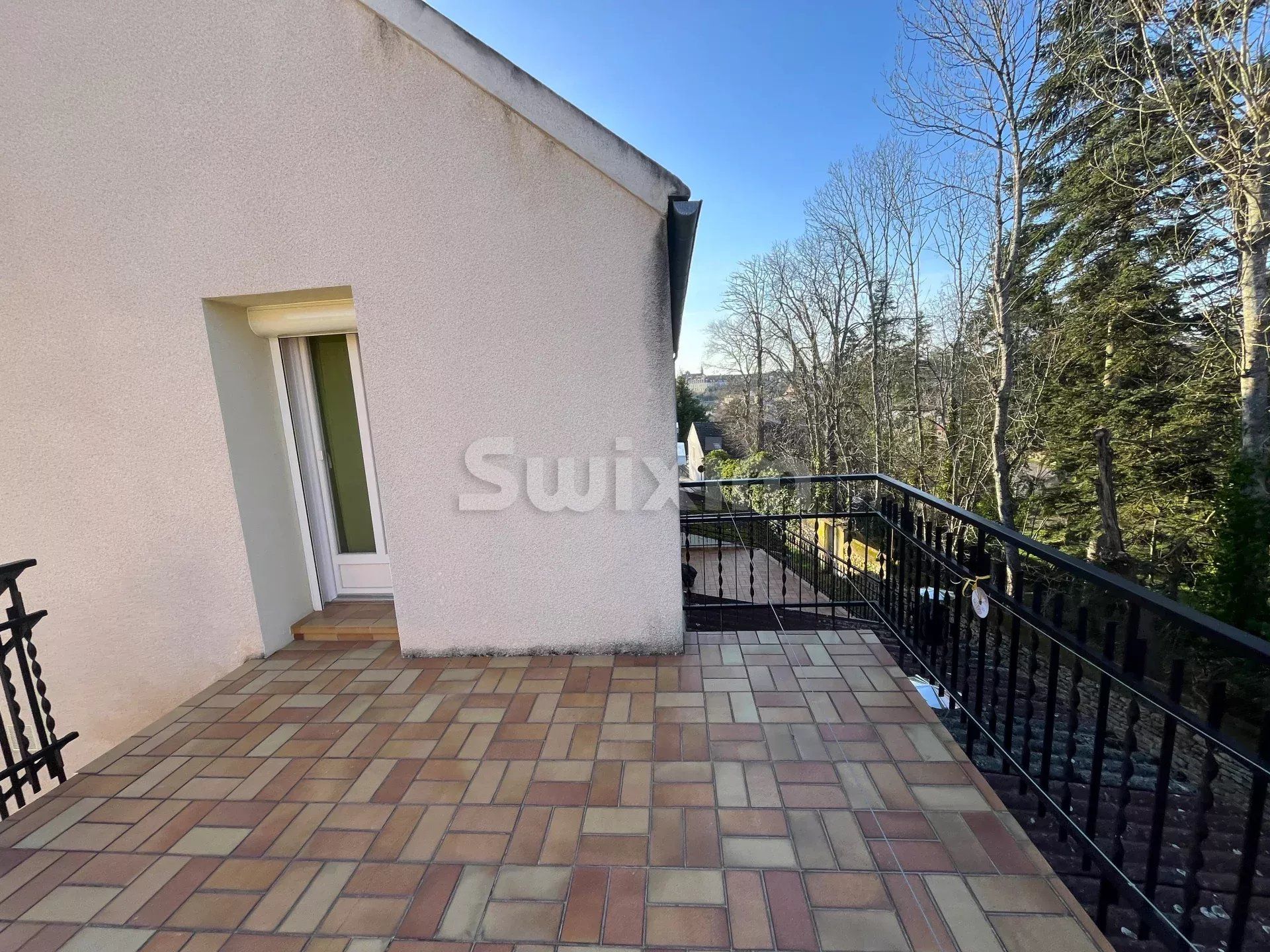 casa 4 Camere in vendita su Avallon (89200)