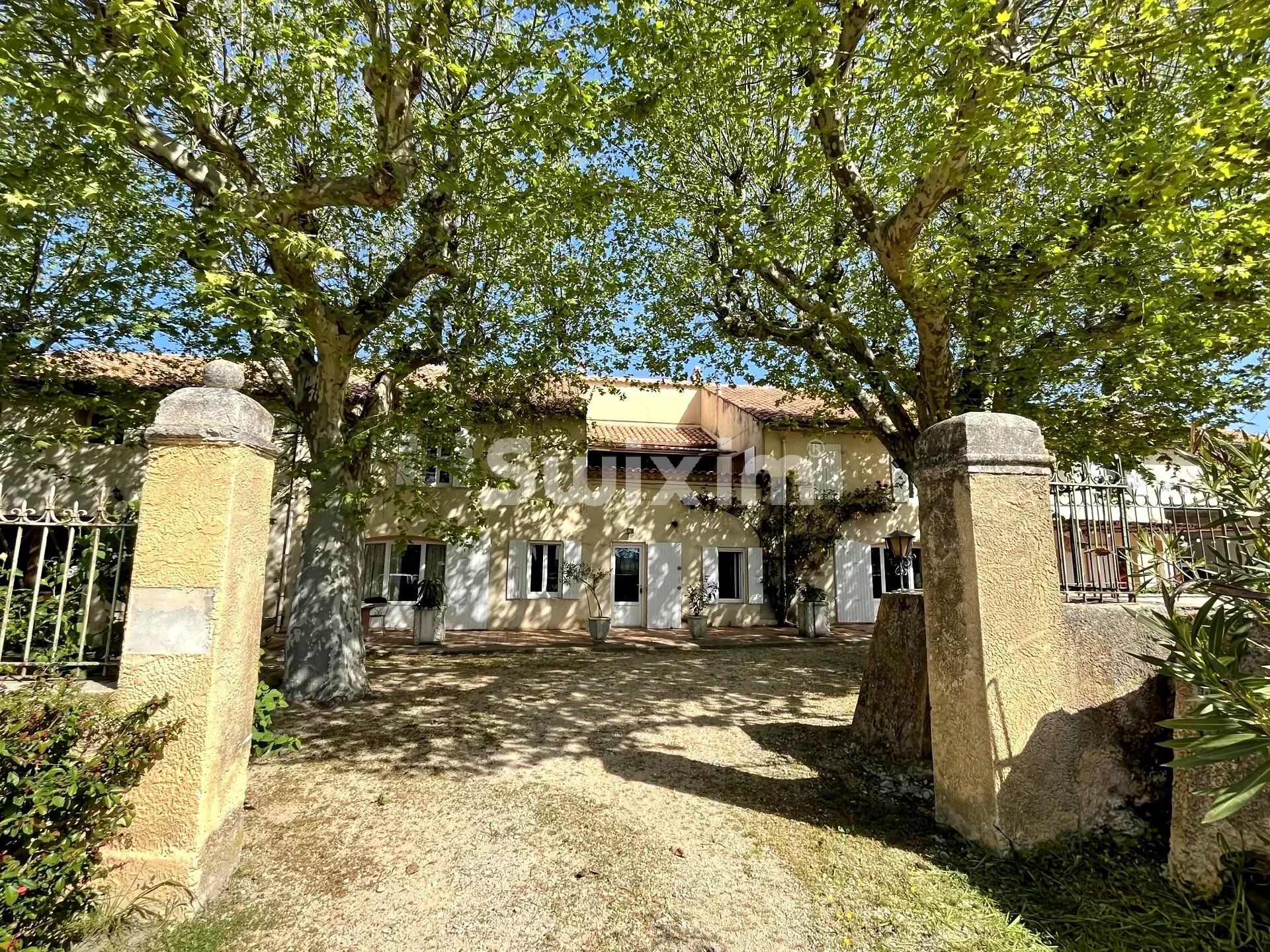 mas 10 Camere in vendita su Grignan (26230)