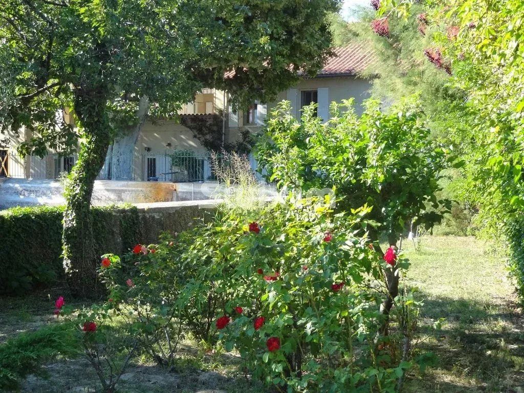 mas 10 Camere in vendita su Grignan (26230)