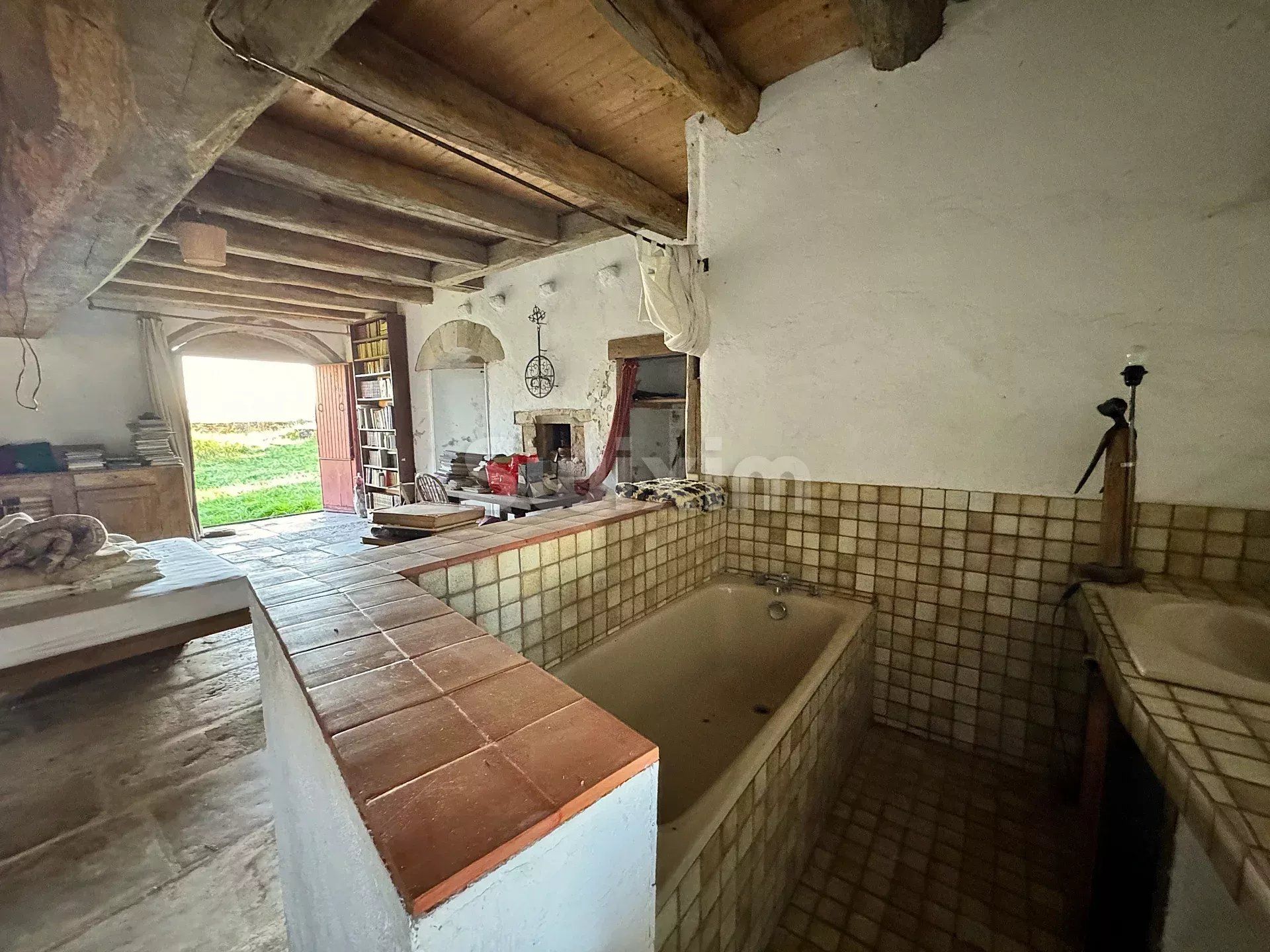 château en vente sur Avallon (89200)