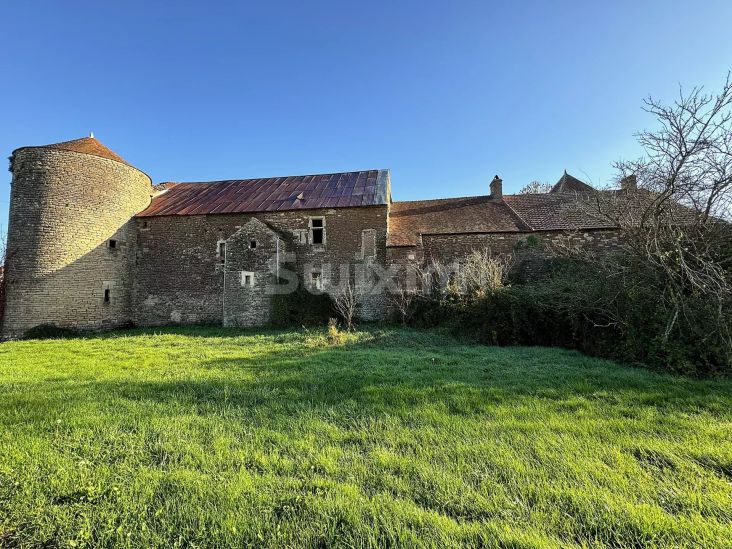 Vente Château Avallon 173.69 m²