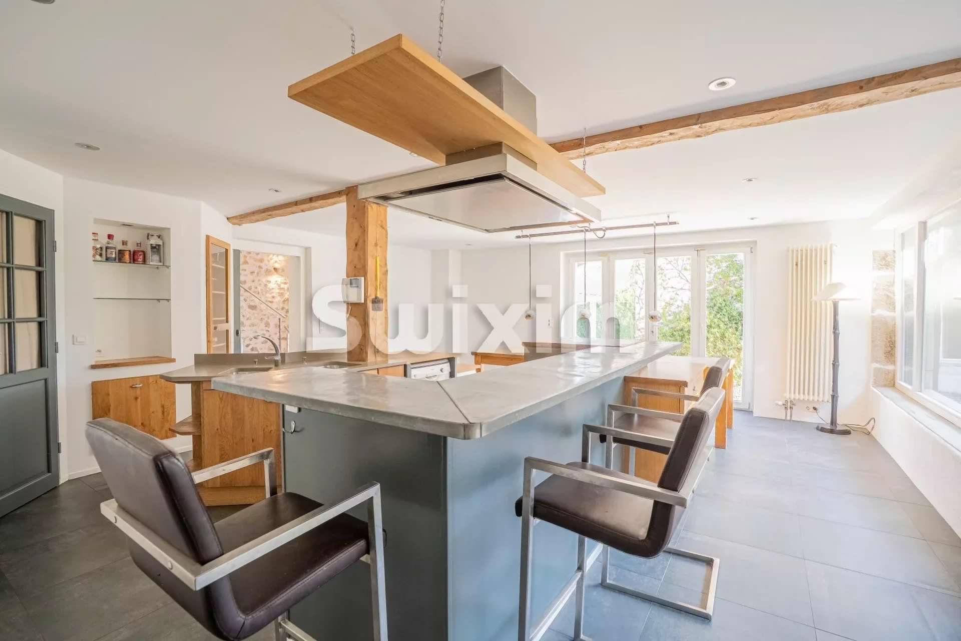 maison 10 Pièces en vente sur Divonne-les-Bains (01220)