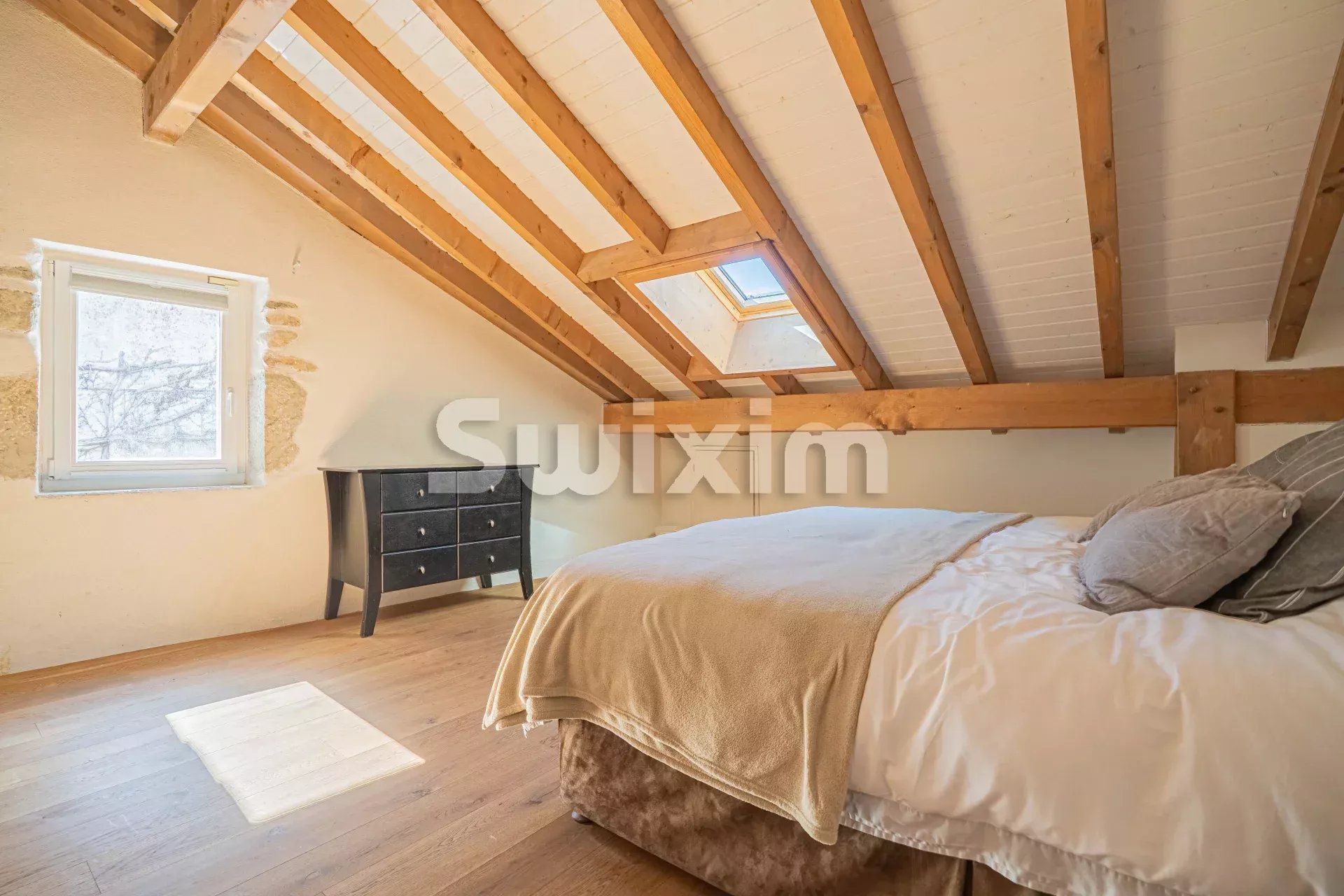 maison 10 Pièces en vente sur Divonne-les-Bains (01220)