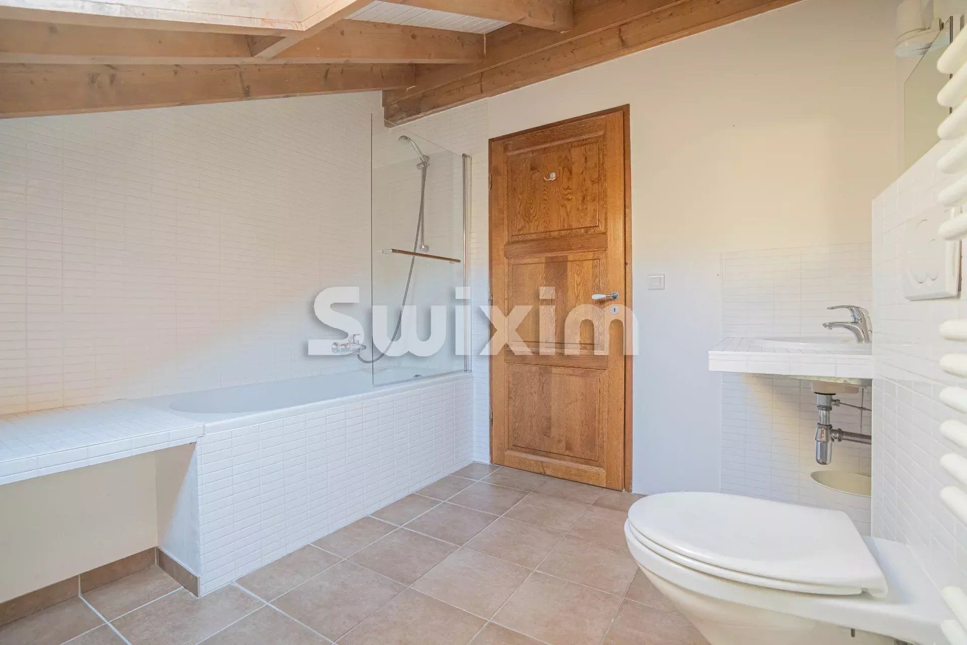 maison 10 Pièces en vente sur Divonne-les-Bains (01220)