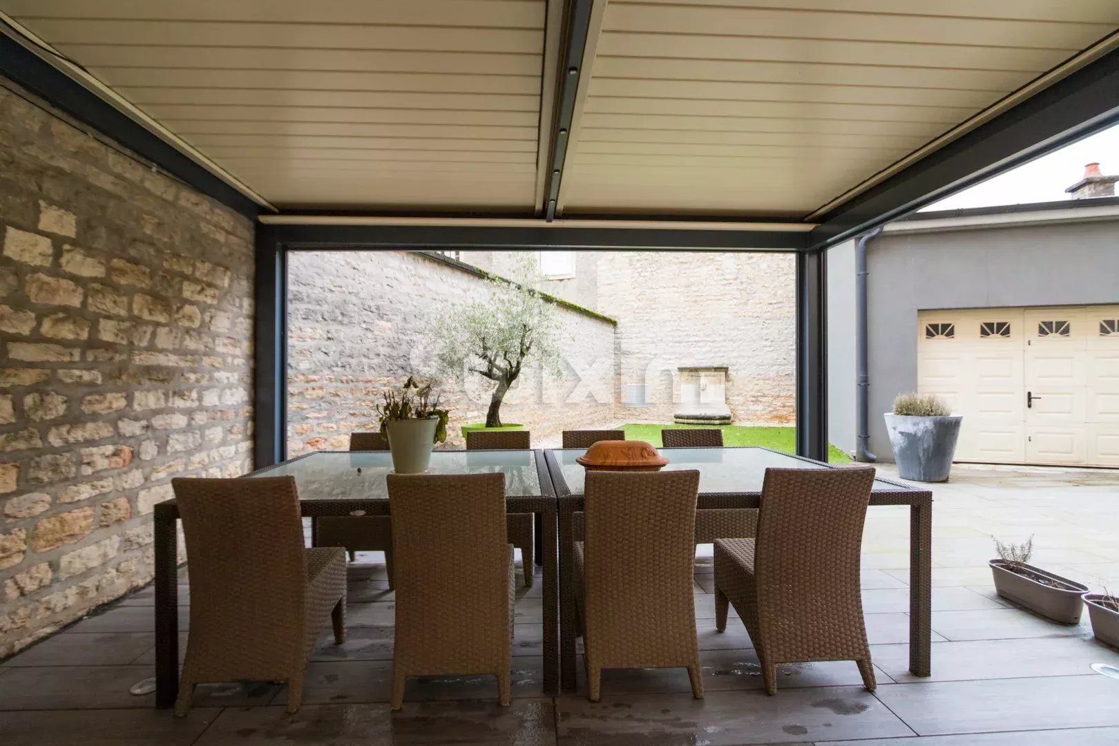 mansión (hôtel particulier) 9 Salas en venta en Dijon (21000)