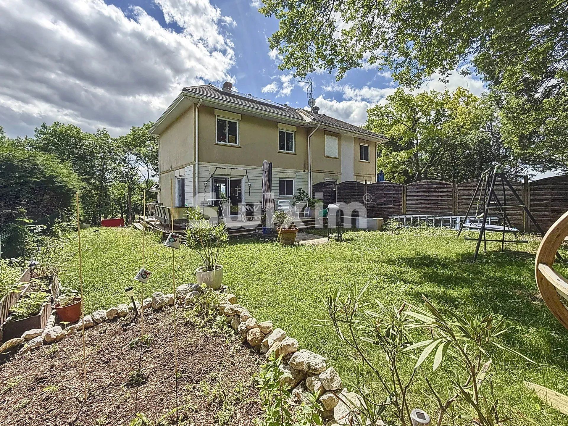 haus 5 Zimmer zum verkauf auf Échenevex (01170)