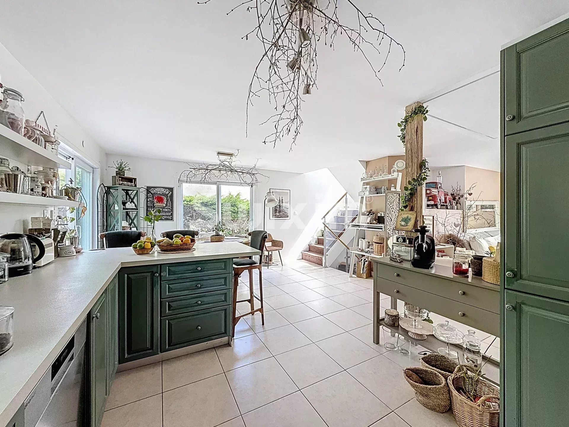 haus 5 Zimmer zum verkauf auf Échenevex (01170)