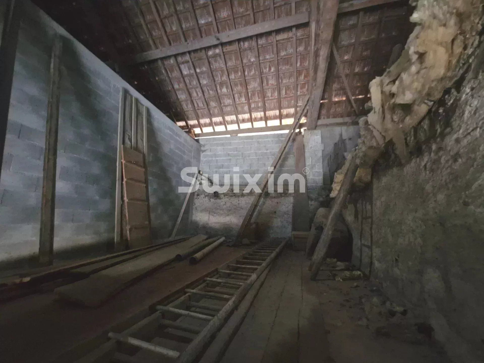 house 10 Rooms for sale on Charvonnex (74370)