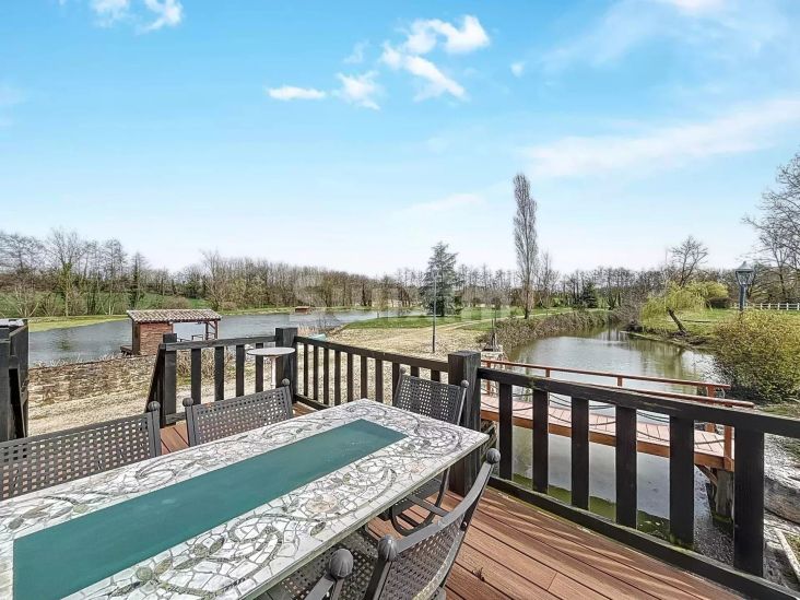 Vente Propriété Châtillon-sur-Chalaronne 12 Pièces 341 m²