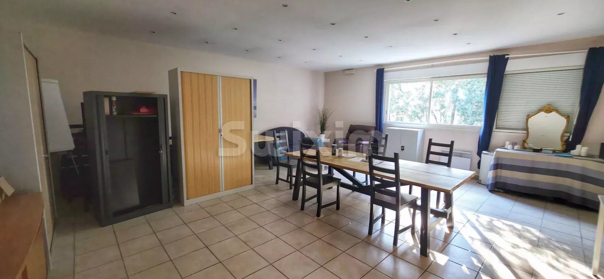 bureaux 12 Pièces en vente sur La Baume-de-Transit (26790)