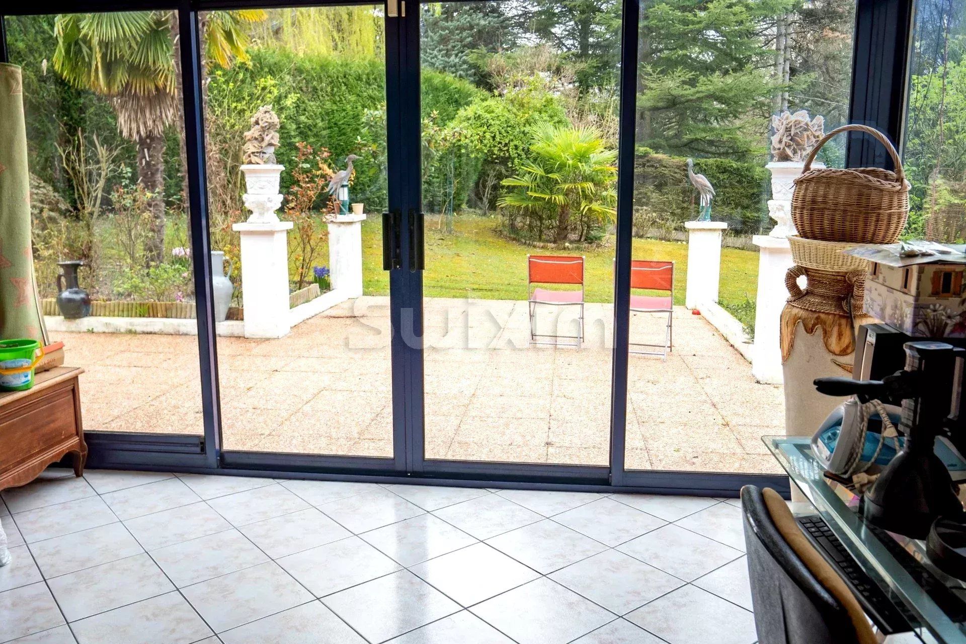 house 7 Rooms for sale on Sciez (74140)