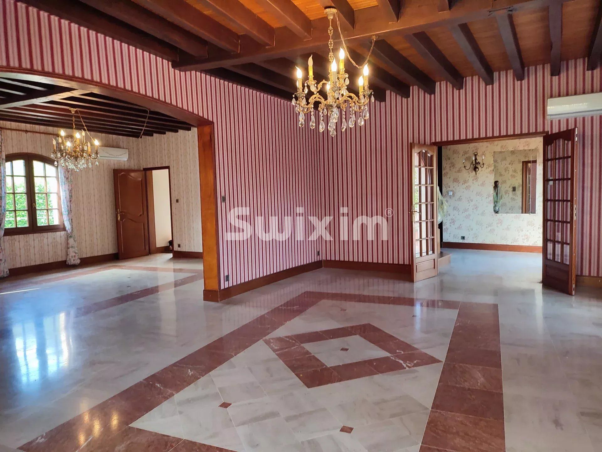 casa 8 Quartos para venda sobre Foix (09000)