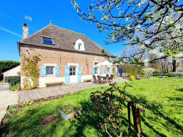 Vente Maison Saint-Jean-de-Losne 6 Pièces 220 m²