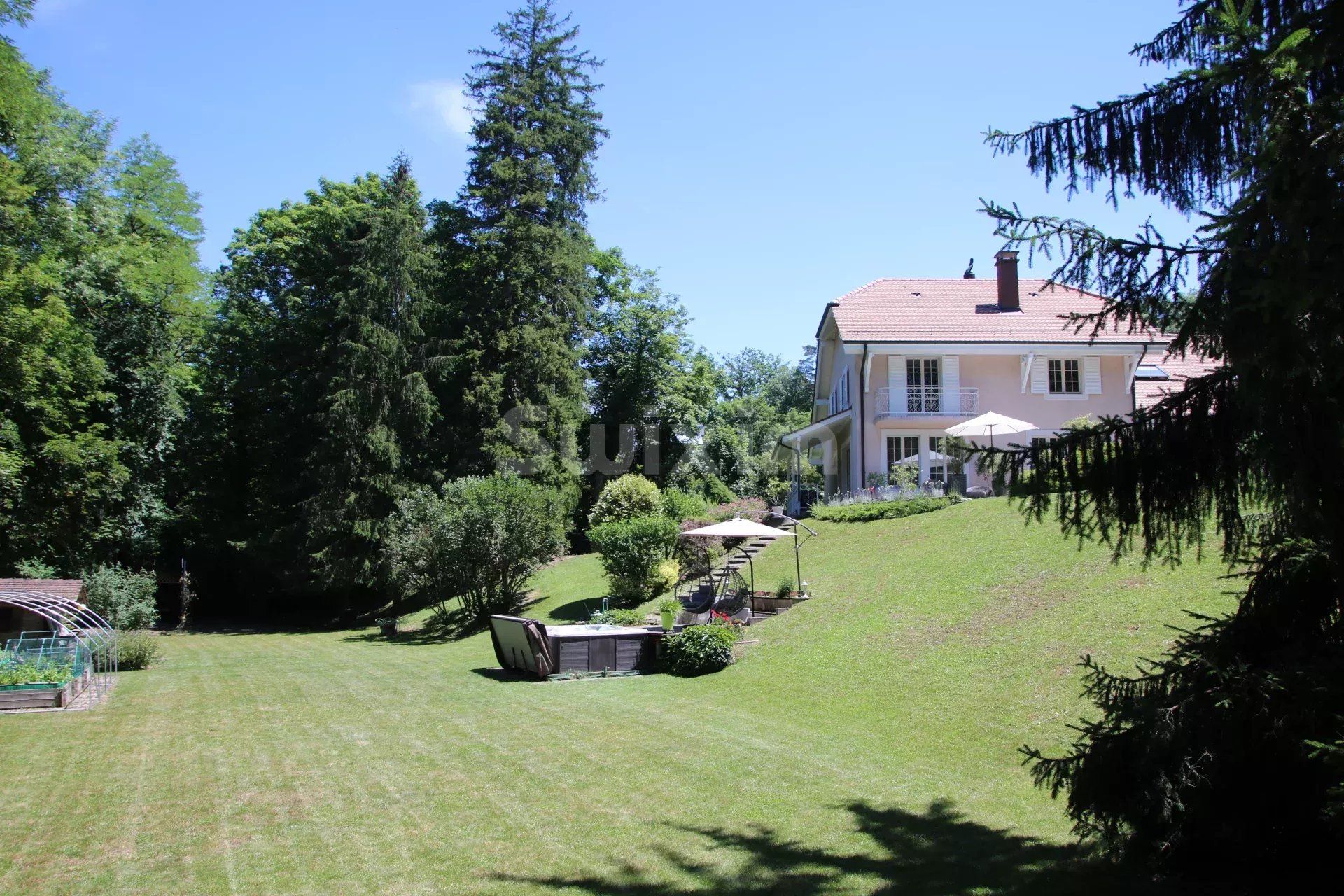 casa 9 Salas en venta en Lancy (1212) Venta Casa Lancy 9 Salas 300 m²