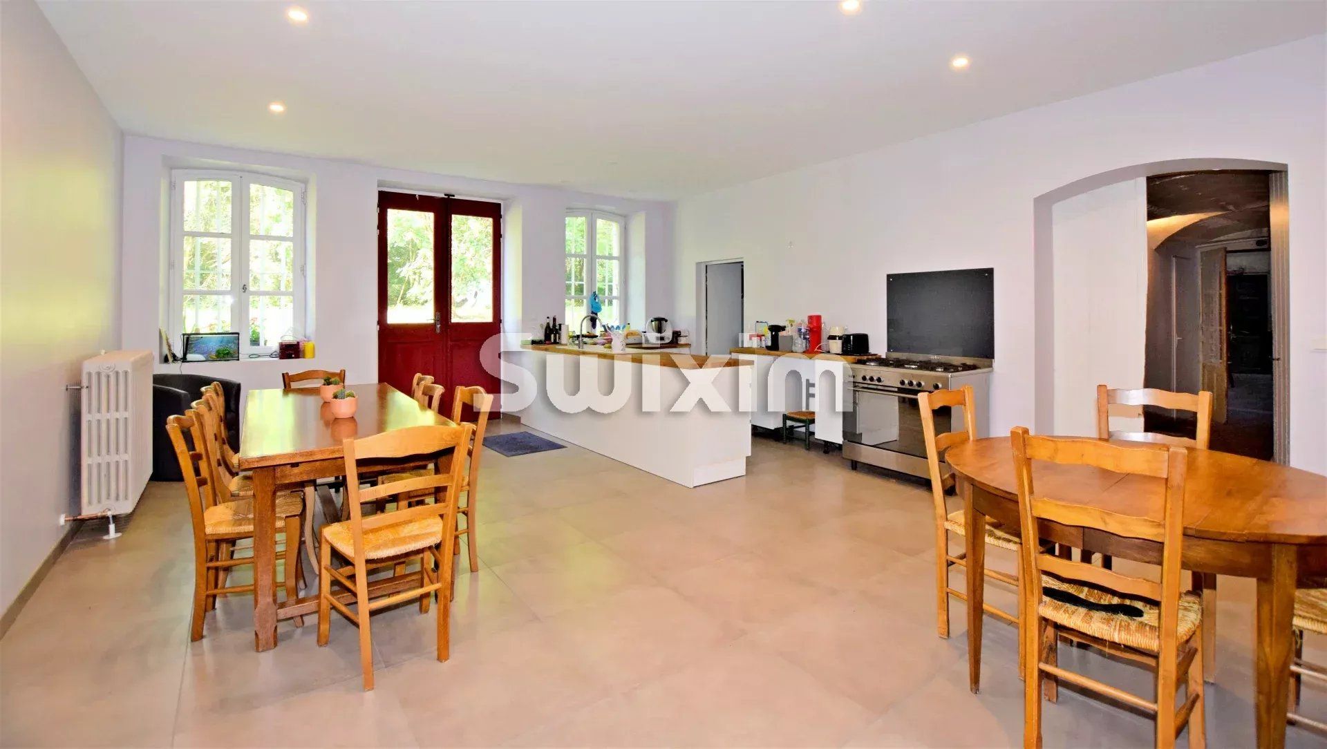 property 25 Rooms for sale on Montélimar (26200)