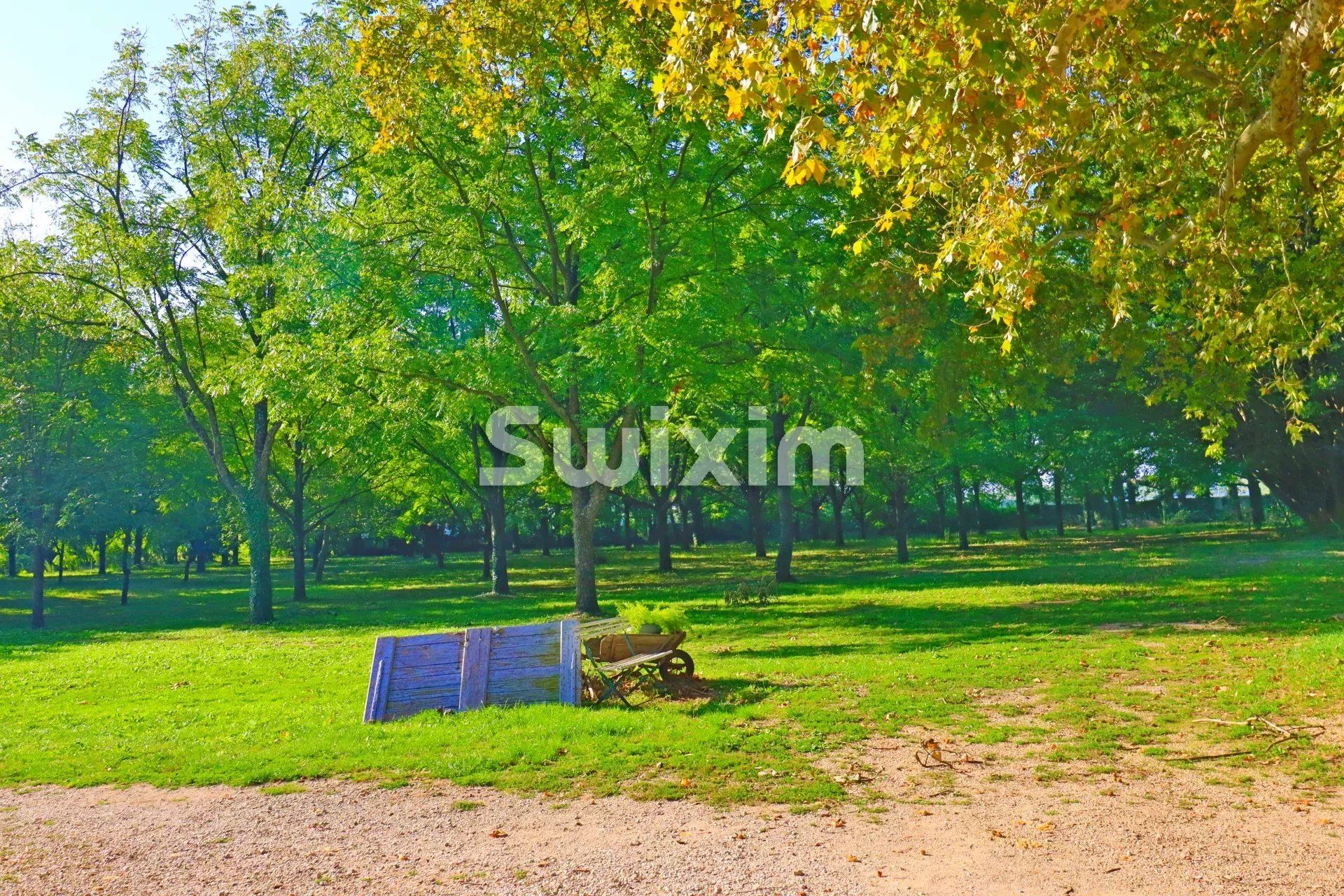 property 25 Rooms for sale on Montélimar (26200)