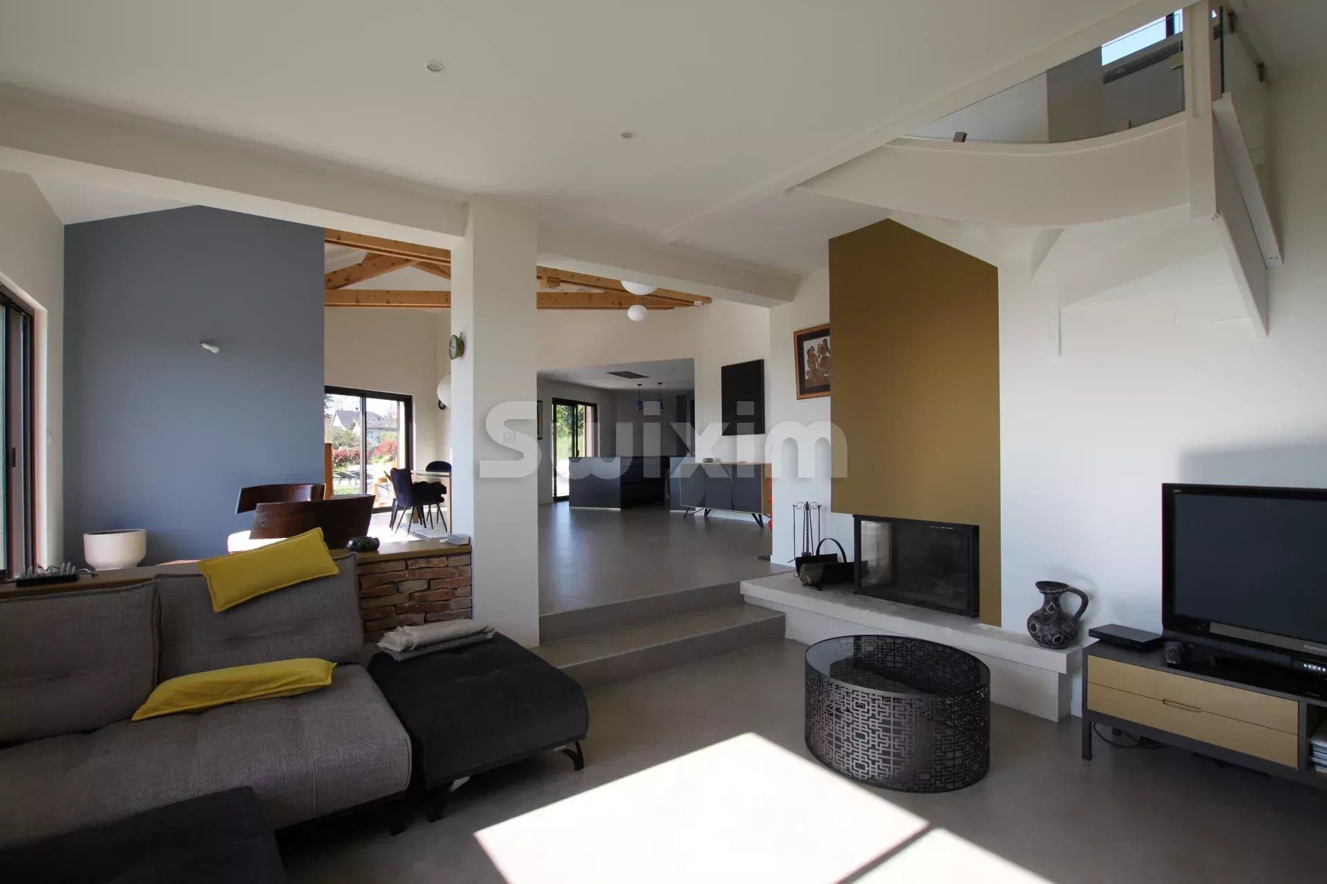 house 5 Rooms for sale on Vienne (38200)