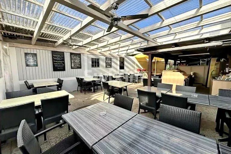 commerce en vente sur Cartigny (1236)