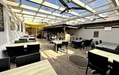 locale commerciale in vendita su Cartigny (1236)