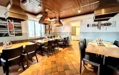 locale commerciale in vendita su Cartigny (1236)