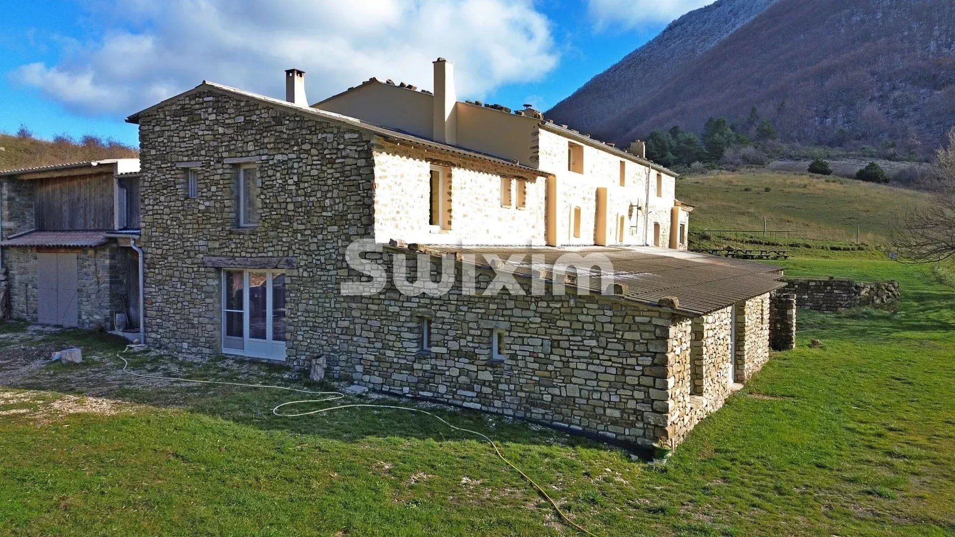 propiedad 11 Salas en venta en Vesc (26220)